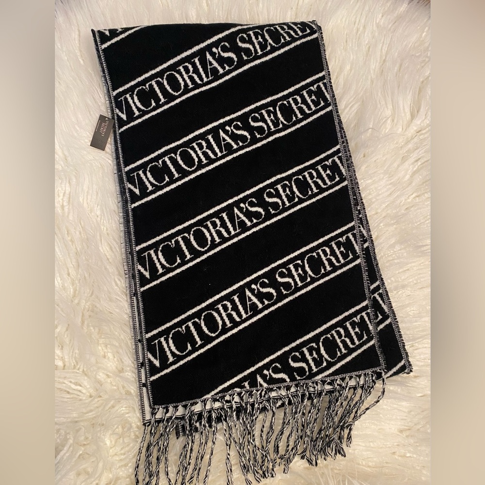 Victoria's Secret Scarf